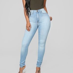 FASHION NOVA | Classic Light Wash High Waist